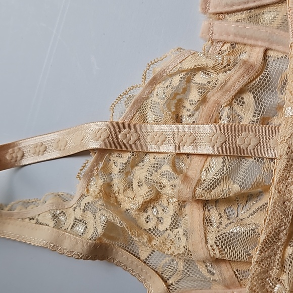 Sheer bra with underwire - Picture 7 of 10